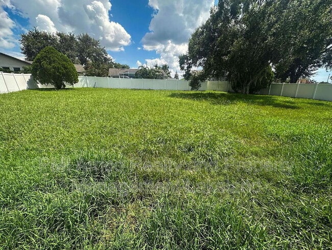 Building Photo - 5721 Manchester Dr W