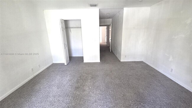 Building Photo - 4605 SW 75th Way