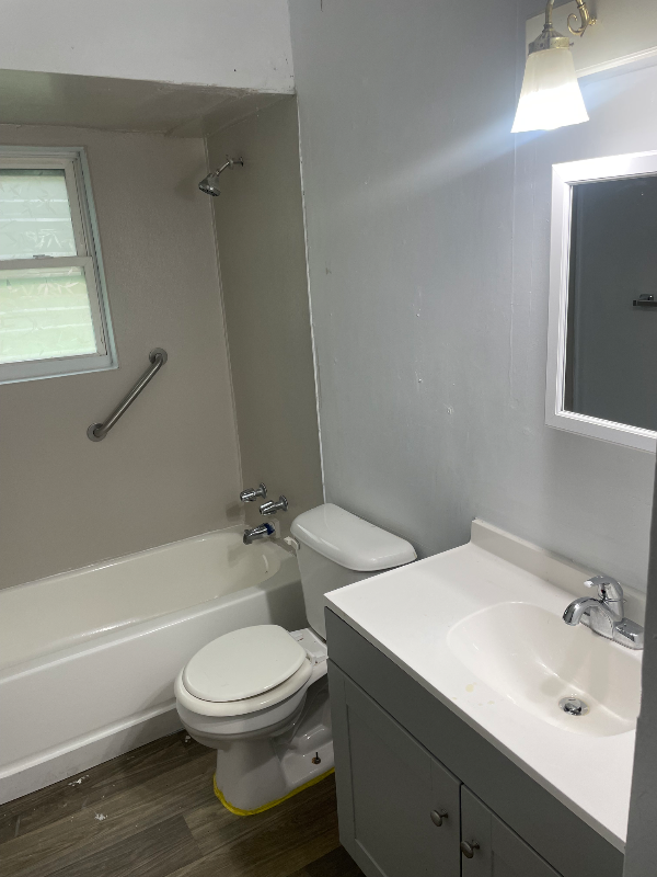 Building Photo - 1105 Hidden Valley Dr
