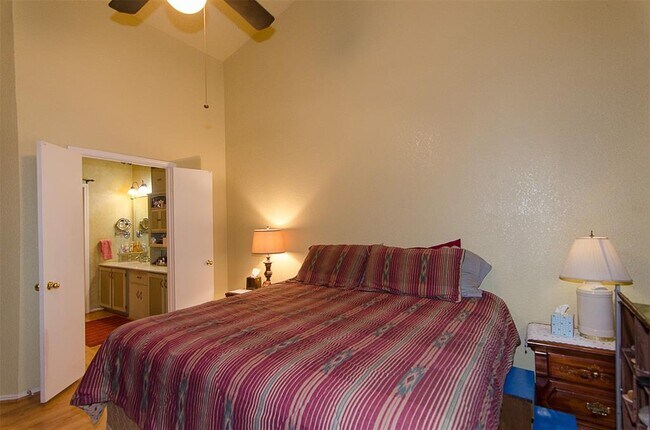 Building Photo - 16304 Kicking Bird Dr