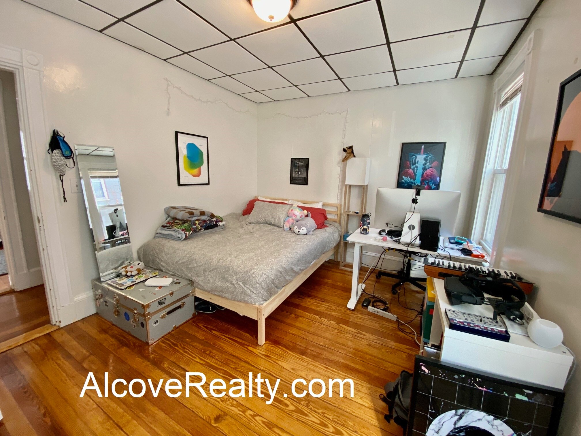 Building Photo - 95 Belmont St