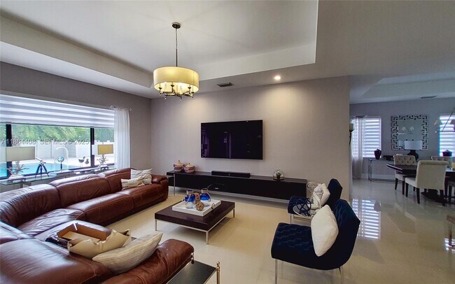 Building Photo - 14680 SW 17th St