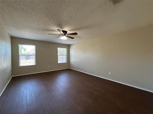 Building Photo - 4888 Parkview Hills Ln