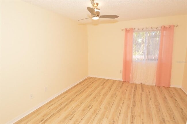 Building Photo - 10265 Gandy Blvd N