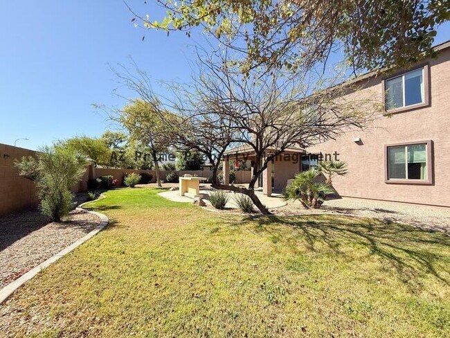 Building Photo - 7707 S 23rd Ln