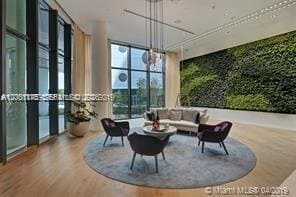 Building Photo - 650 NE 32nd St