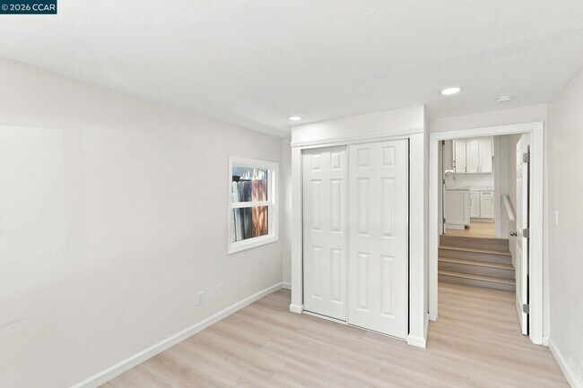 Building Photo - 53 Ramona St