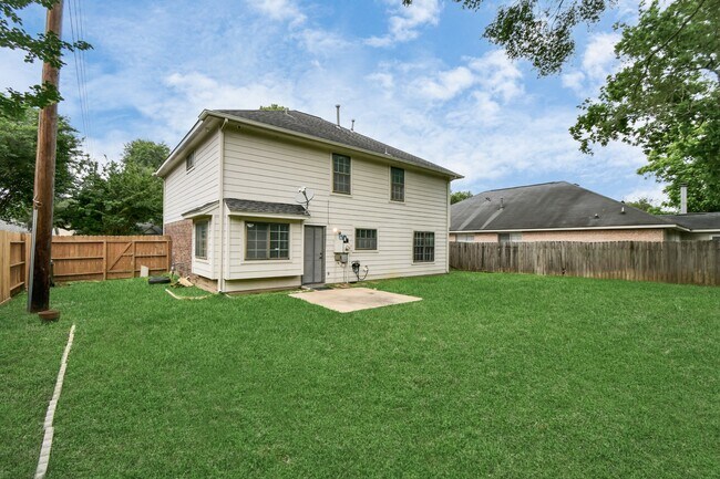 Building Photo - 2707 Blue Mist Dr