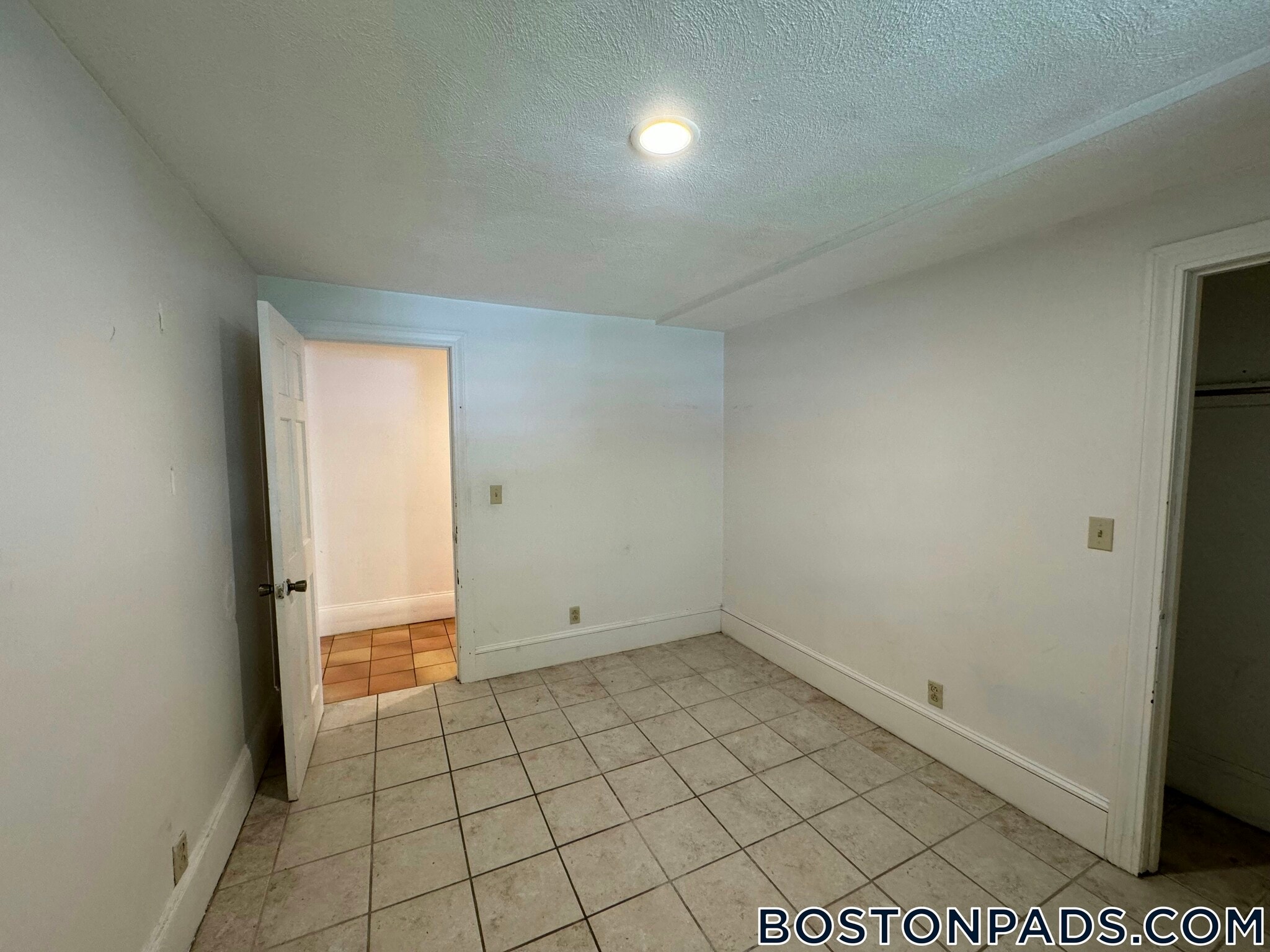 Building Photo - 132 Chiswick Rd