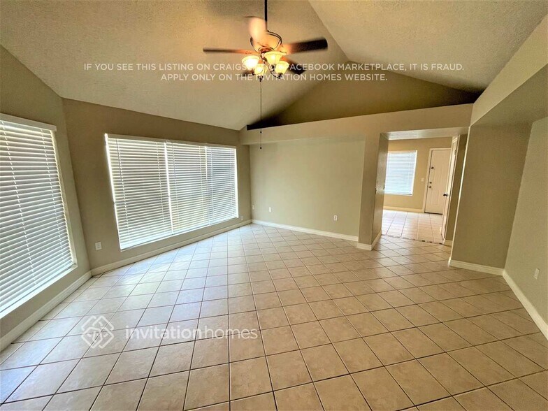 Building Photo - 1505 E Campbell Ave