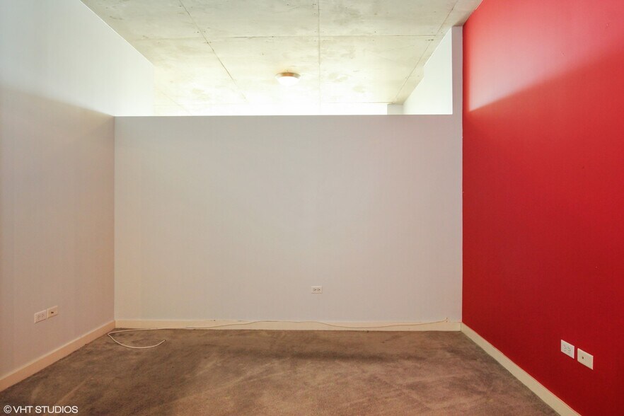 Building Photo - 1720 S Michigan Ave