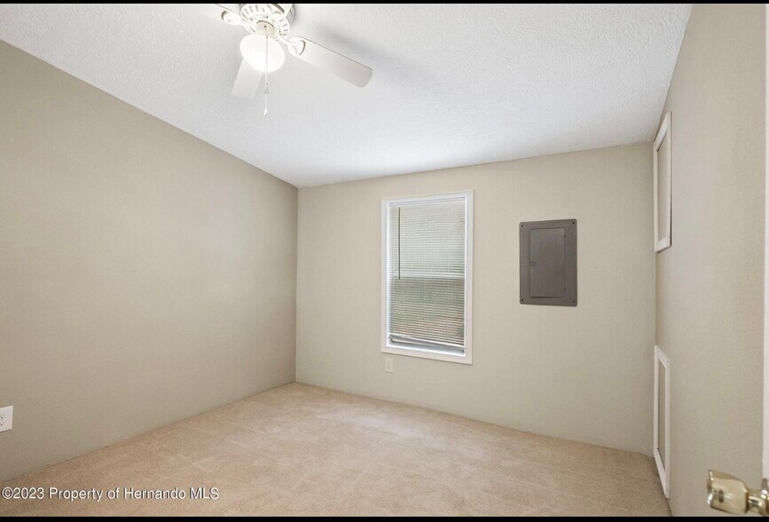 Building Photo - 138 Arkays Ave