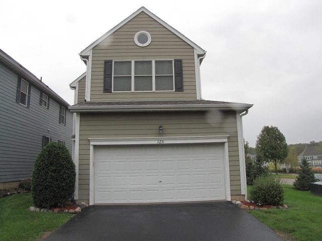 Building Photo - Fabulous 3Bd/2.5Ba House/Detached townhome- over 2000 finished sqft plus unfinished basement! Woo...