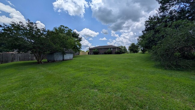 Building Photo - Traditional Brick Ranch Home for Lease | 3...