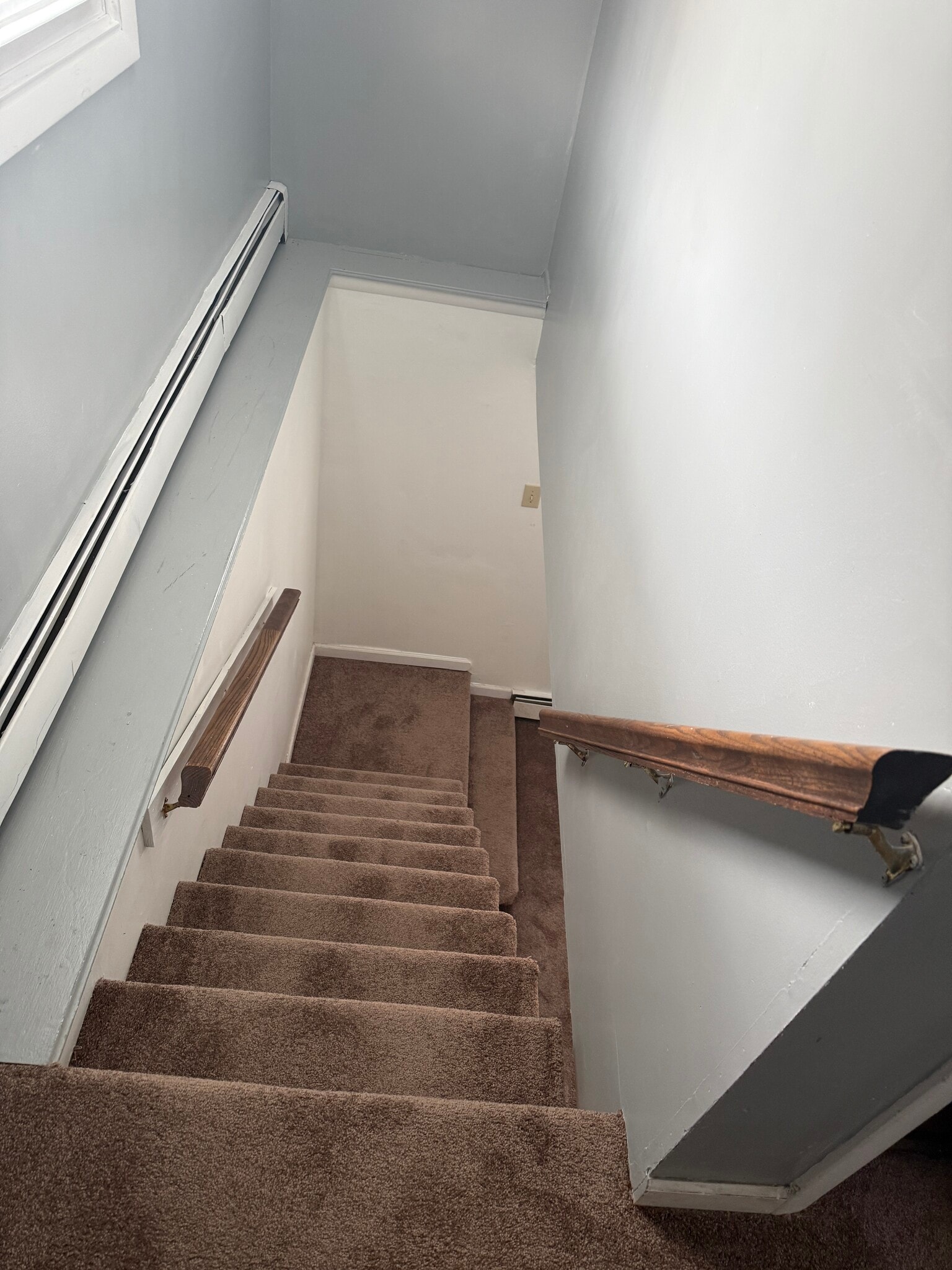 Building Photo - 1415 Diamond Ave