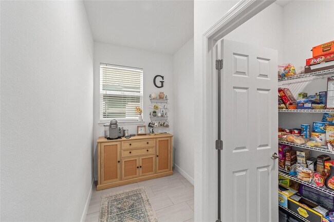 Building Photo - 7479 SW 64th St Rd