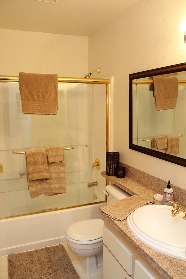 Building Photo - 5064 Foothills Dr