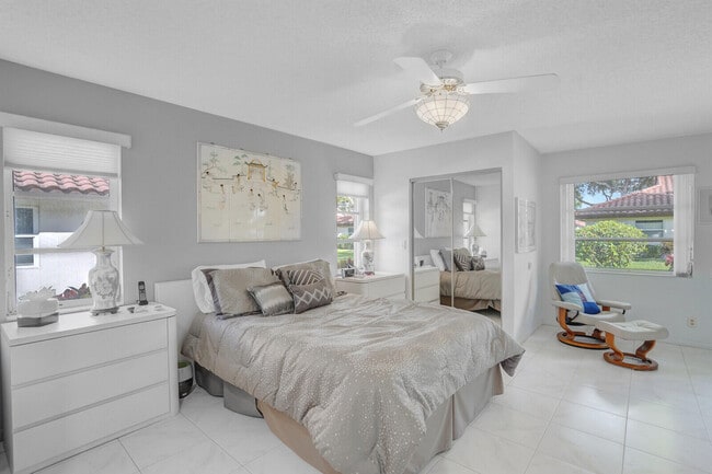 Building Photo - 6099 Waldwick Cir