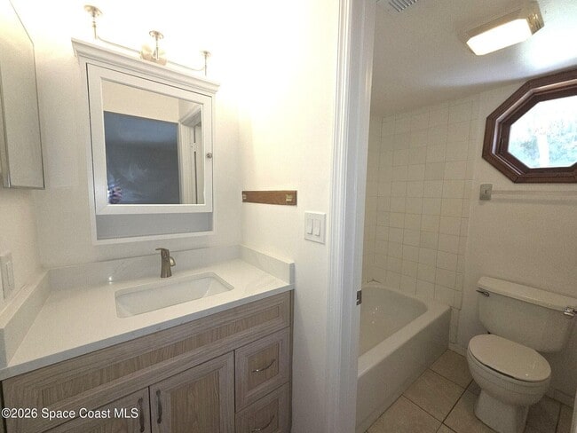 Building Photo - 6580 Floridana Ave