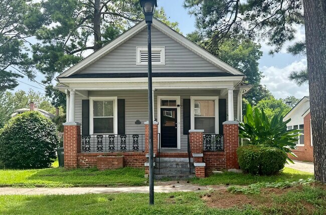 Primary Photo - 202 Ellis St