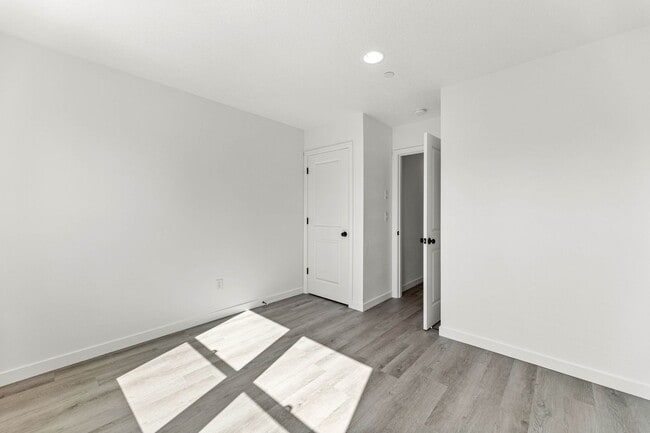 Building Photo - 2918 NE 137th Wy