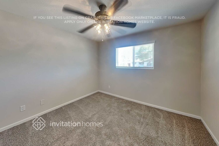 Building Photo - 505 E Hermosa Dr