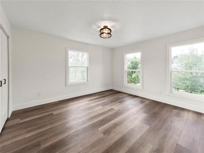 Building Photo - 1368 Hibiscus Ave