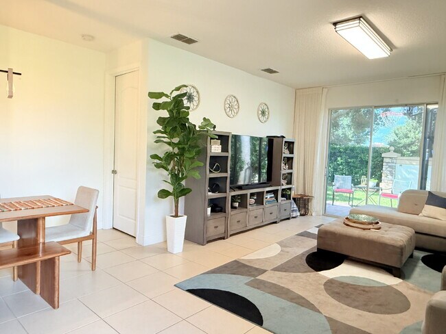 Building Photo - Beautiful 3-Bedroom Home in Lake Nona – $2...