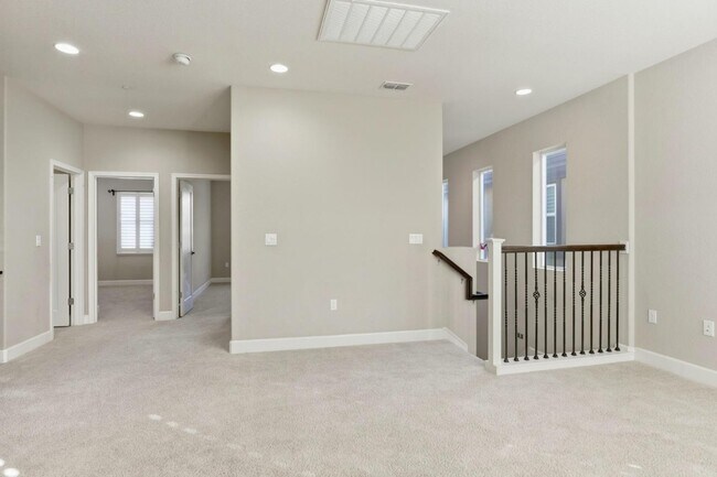 Building Photo - 819 Maddox Loop
