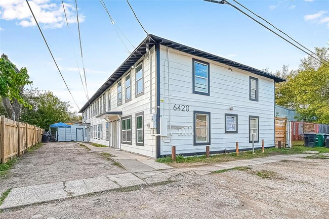 Primary Photo - 6420 Conley St