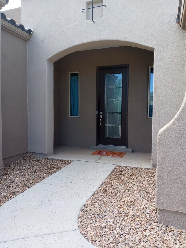 Building Photo - FOUR BEDROOM-SINGLE STORY-RIO RANCHO