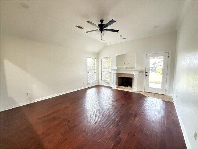 Building Photo - 3031 N Bentley Ridge