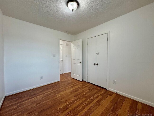Building Photo - 703 Odell Rd