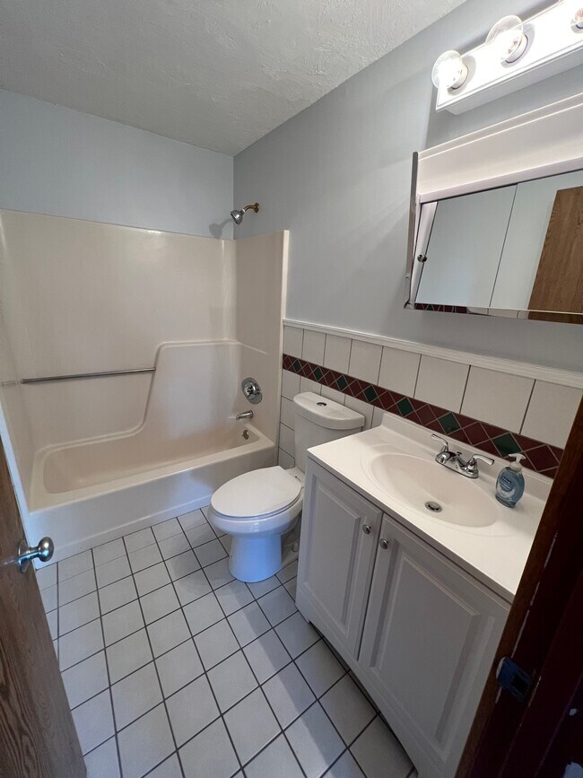 12 E Side Dr 12 E Side Dr Concord NH 03301 Apartment Finder