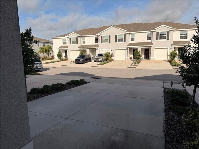 Building Photo - 17534 Crescent Moon Lp