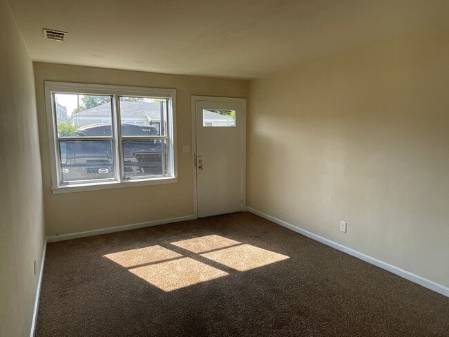 Building Photo - Fairfield Apartments - Ensley