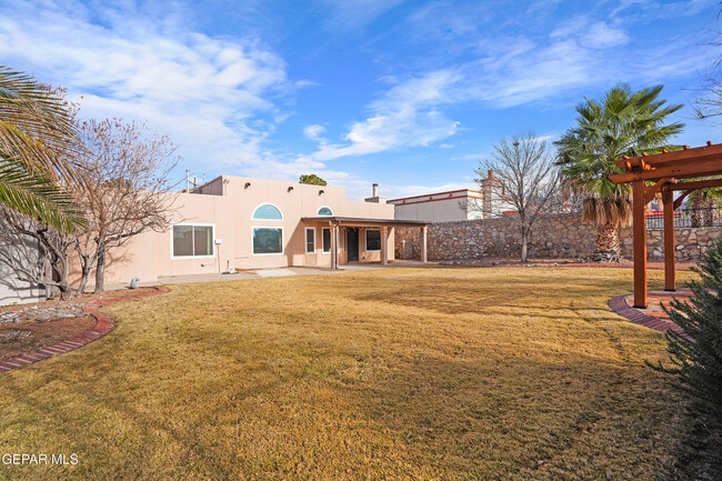 Building Photo - 7216 San Marino Dr