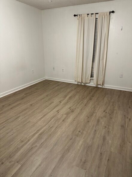 Building Photo - 1676 Brightside Dr