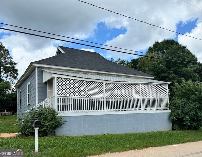Primary Photo - 83 Elm St