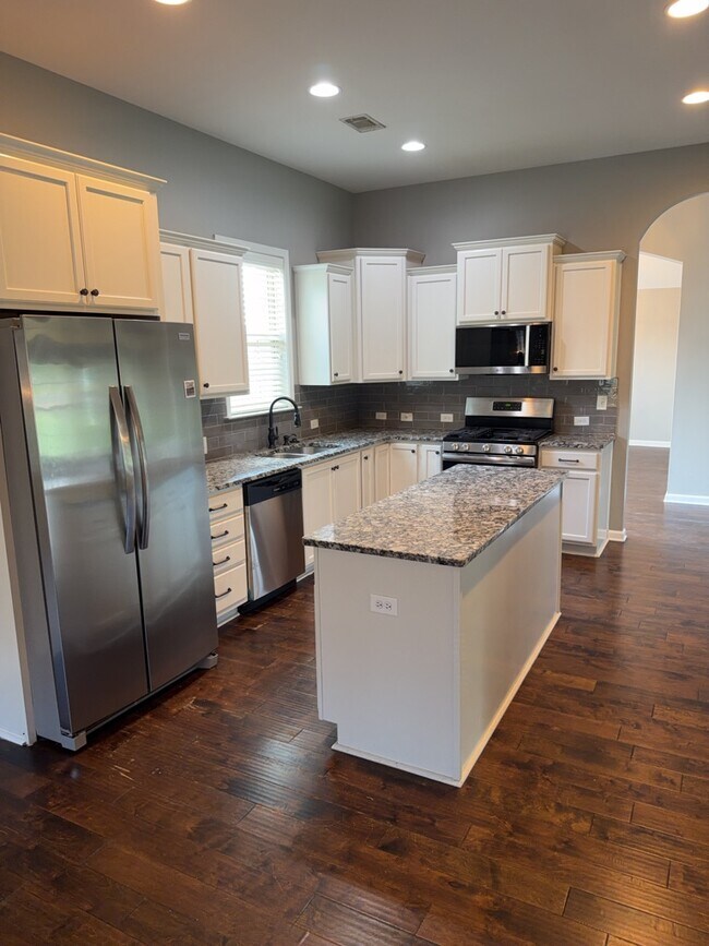 Building Photo - 8836 Andress Ct