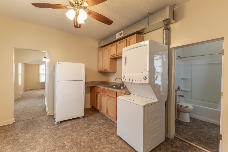 Building Photo - 6606 Ballard Ave