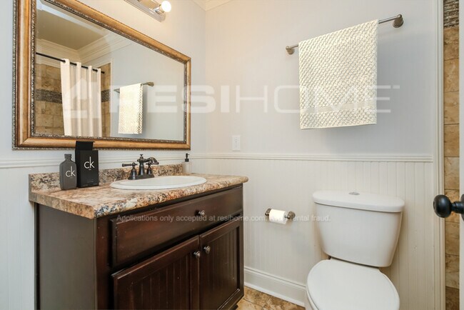 Building Photo - 227 Falcon Ridge Dr