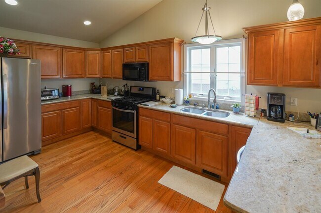 Building Photo - 276 Stone Glen Ct