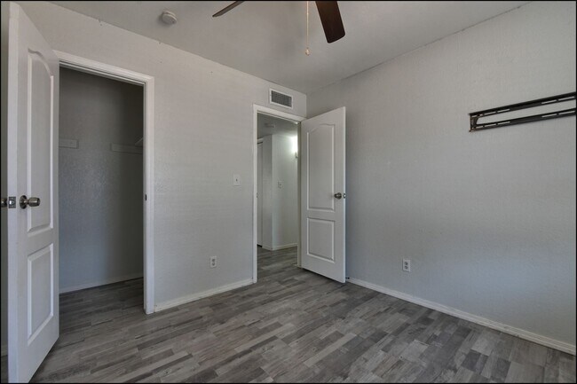 Building Photo - Pending