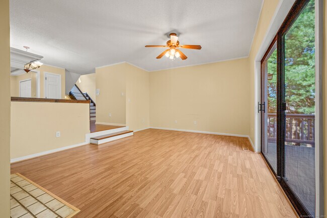 Building Photo - 250 Conestoga Way