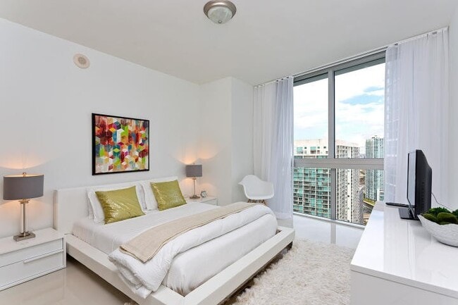 Building Photo - Icon Brickell Unit 4010