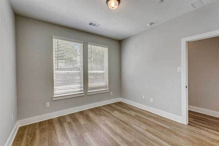 Building Photo - 3720 Florentine Dr