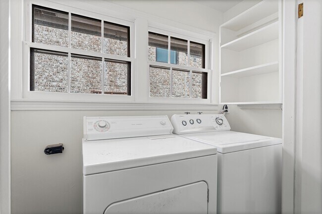 Building Photo - 4047 Merrick St