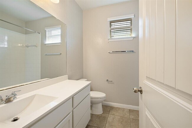 Building Photo - 16424 Vescovo Ln
