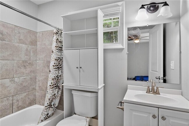 Building Photo - 3066 Dolostone Way